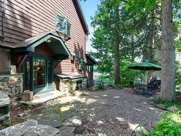 134 Cedar Lk W, Denville, NJ 07834