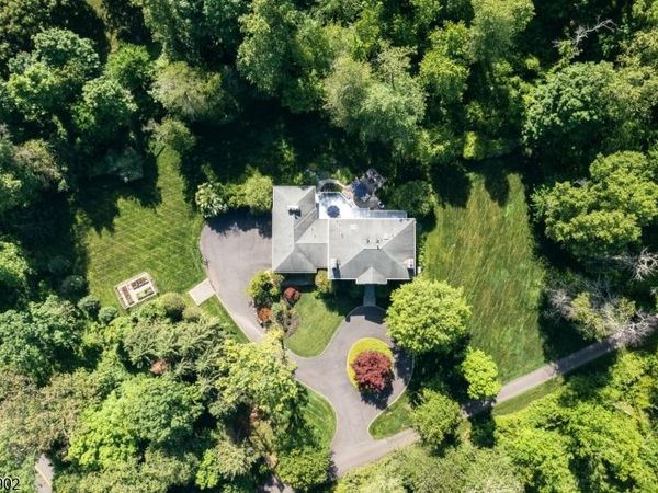 77 Pleasantville Rd, Harding, NJ 07976