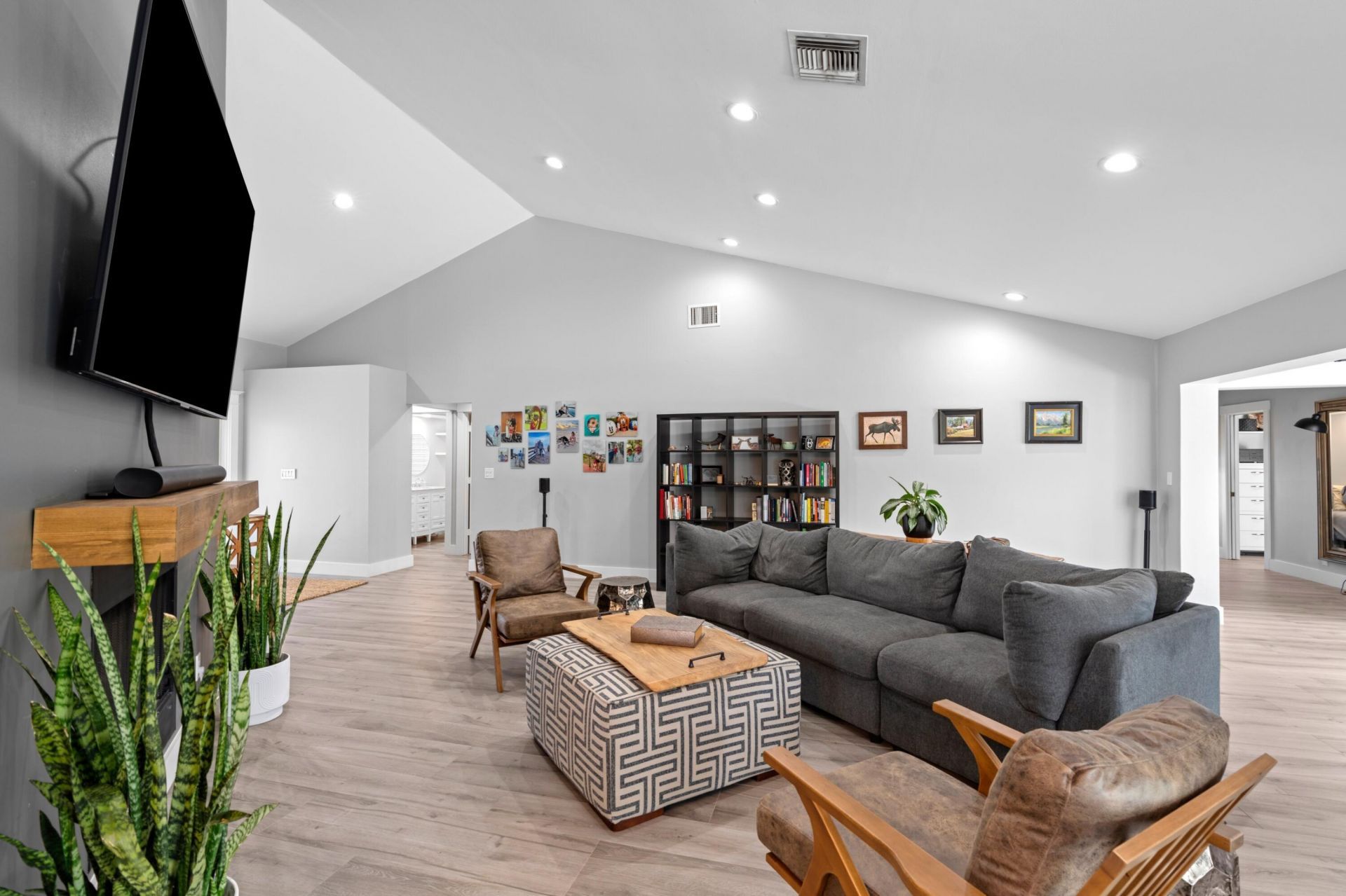 6910 NW 2nd Terrace, Boca Raton, FL 33487 Photo