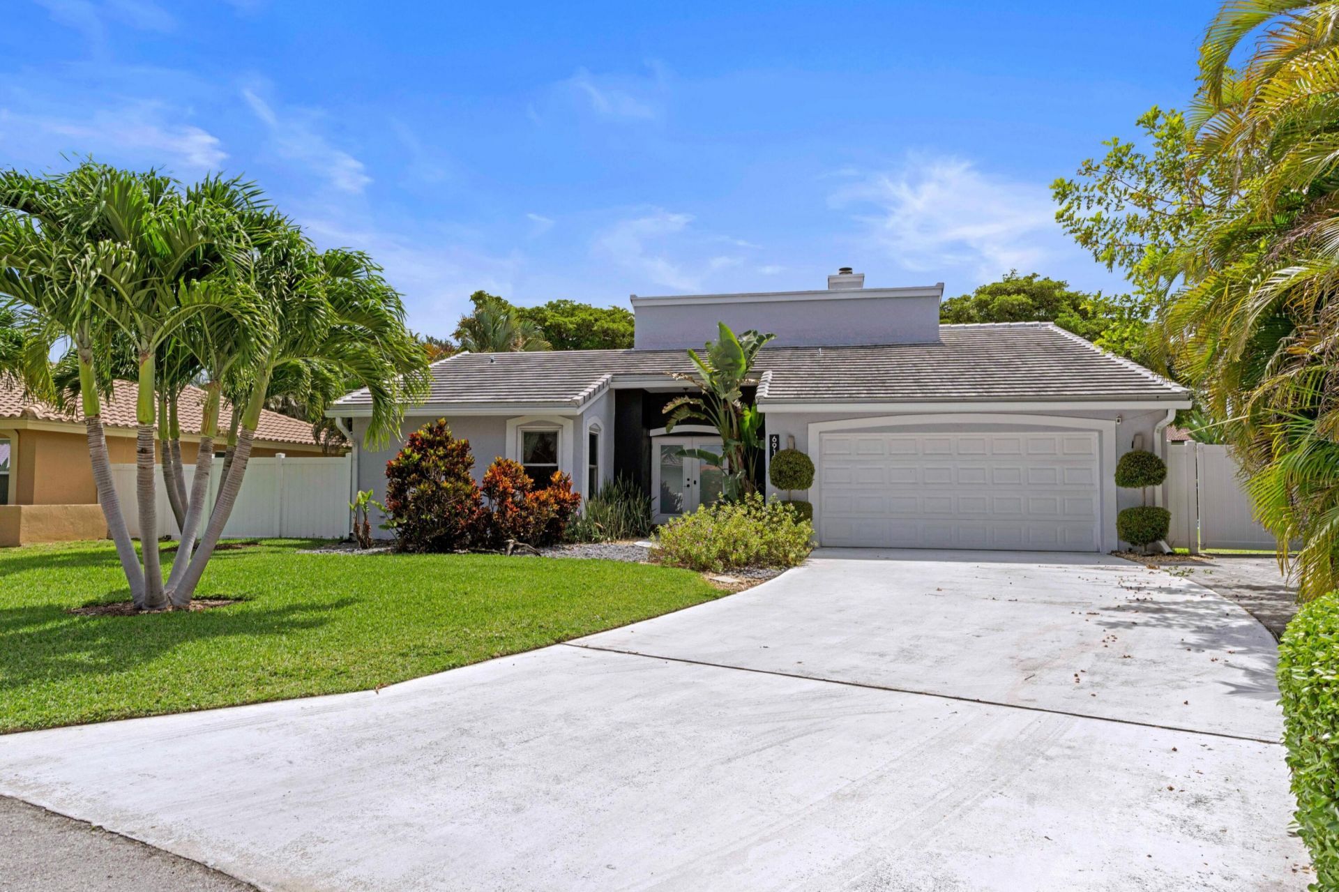 6910 NW 2nd Terrace, Boca Raton, FL 33487 Photo