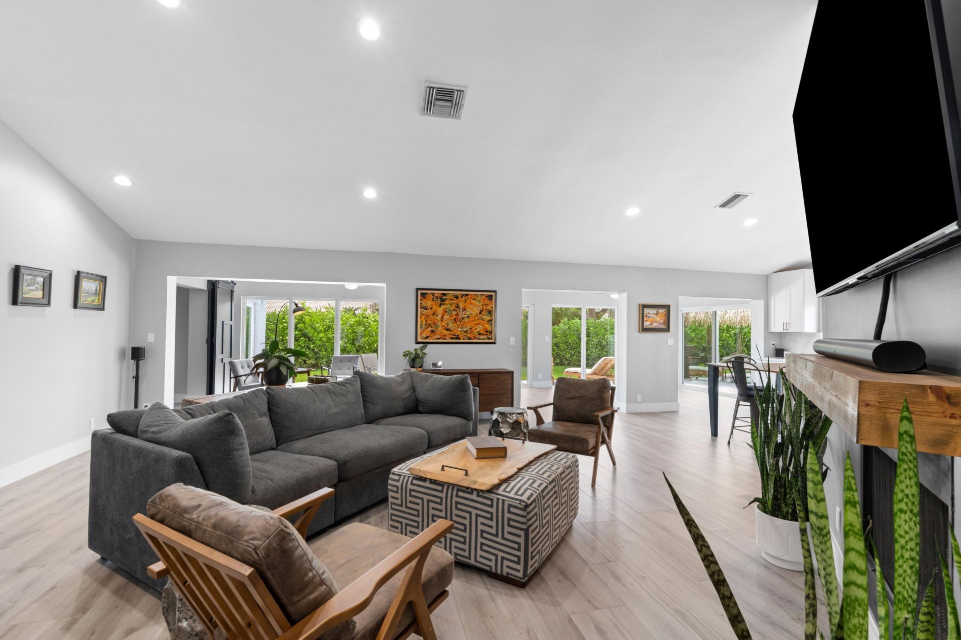 6910 NW 2nd Terrace, Boca Raton, FL 33487 Photo