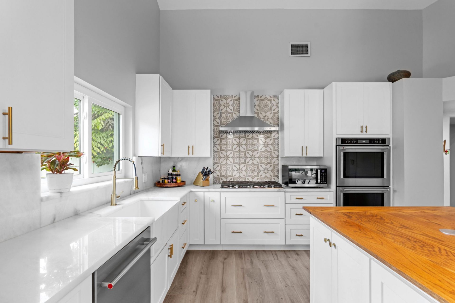 6910 NW 2nd Terrace, Boca Raton, FL 33487 Photo