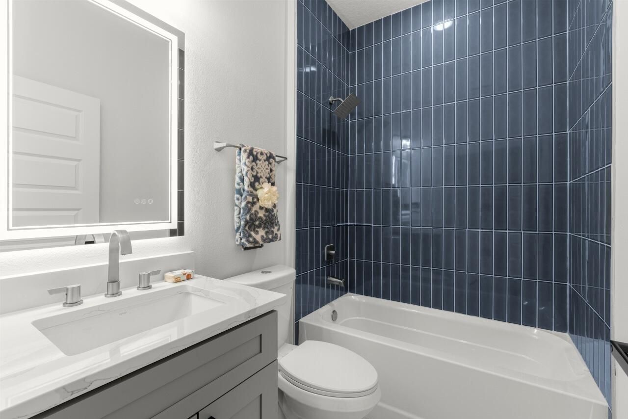 8216 104th Court, Vero Beach, FL 32967 Photo