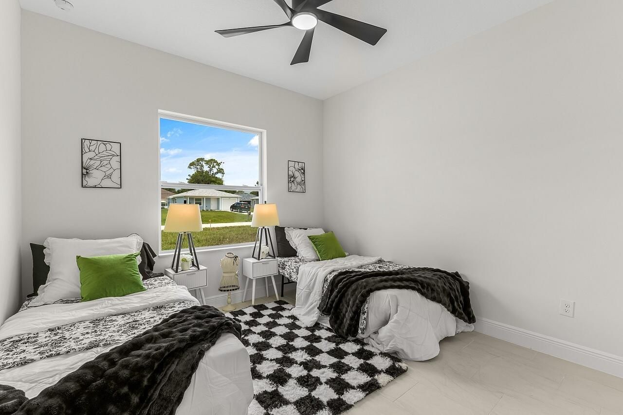 8216 104th Court, Vero Beach, FL 32967 Photo