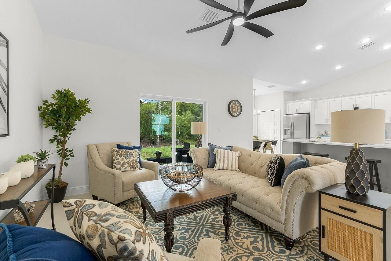 8216 104th Court, Vero Beach, FL 32967 Photo