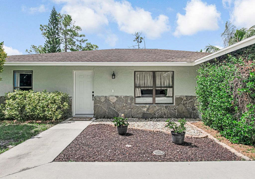 100 Greenwood Court, Royal Palm Beach, FL 33411 Photo