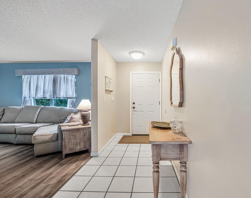 100 Greenwood Court, Royal Palm Beach, FL 33411 Photo