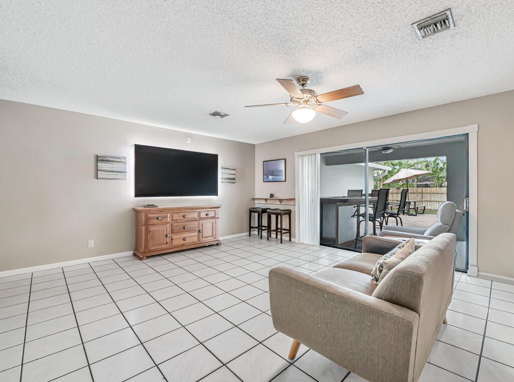 100 Greenwood Court, Royal Palm Beach, FL 33411 Photo