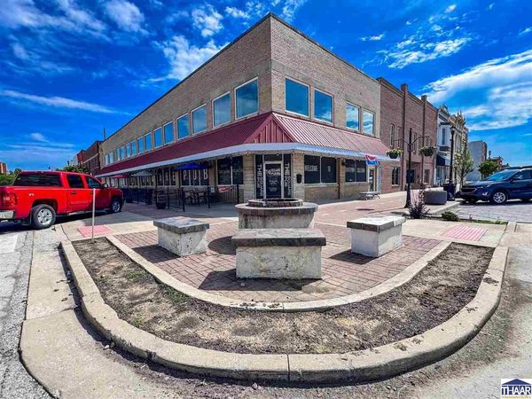 30 W Washington Street, Sullivan, IN 47882