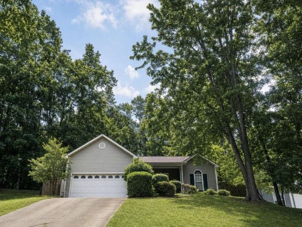 5823 N Cove Road, Gainesville, GA 30504