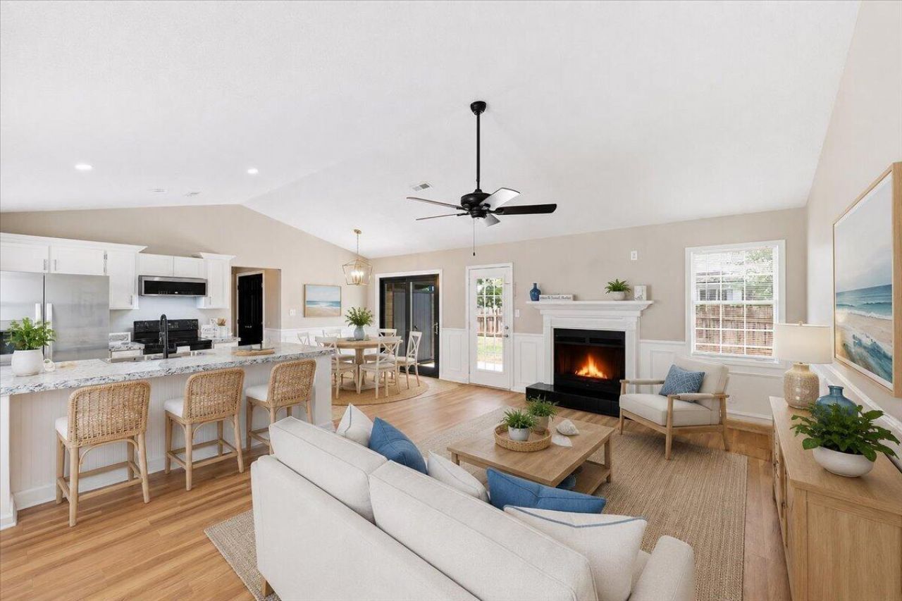405 Amberjack Way Photo 6
