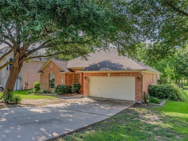 19313 Kennemer DR , Pflugerville, TX 78660