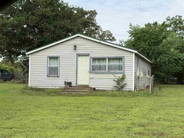 519 E Hayes, Agra, OK 74824