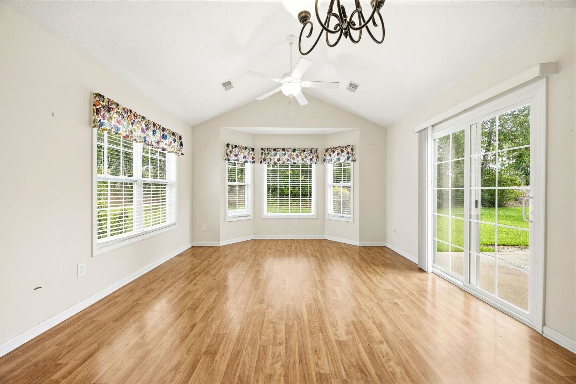 3146 Shorecrest Bay Dr.  Photo 10