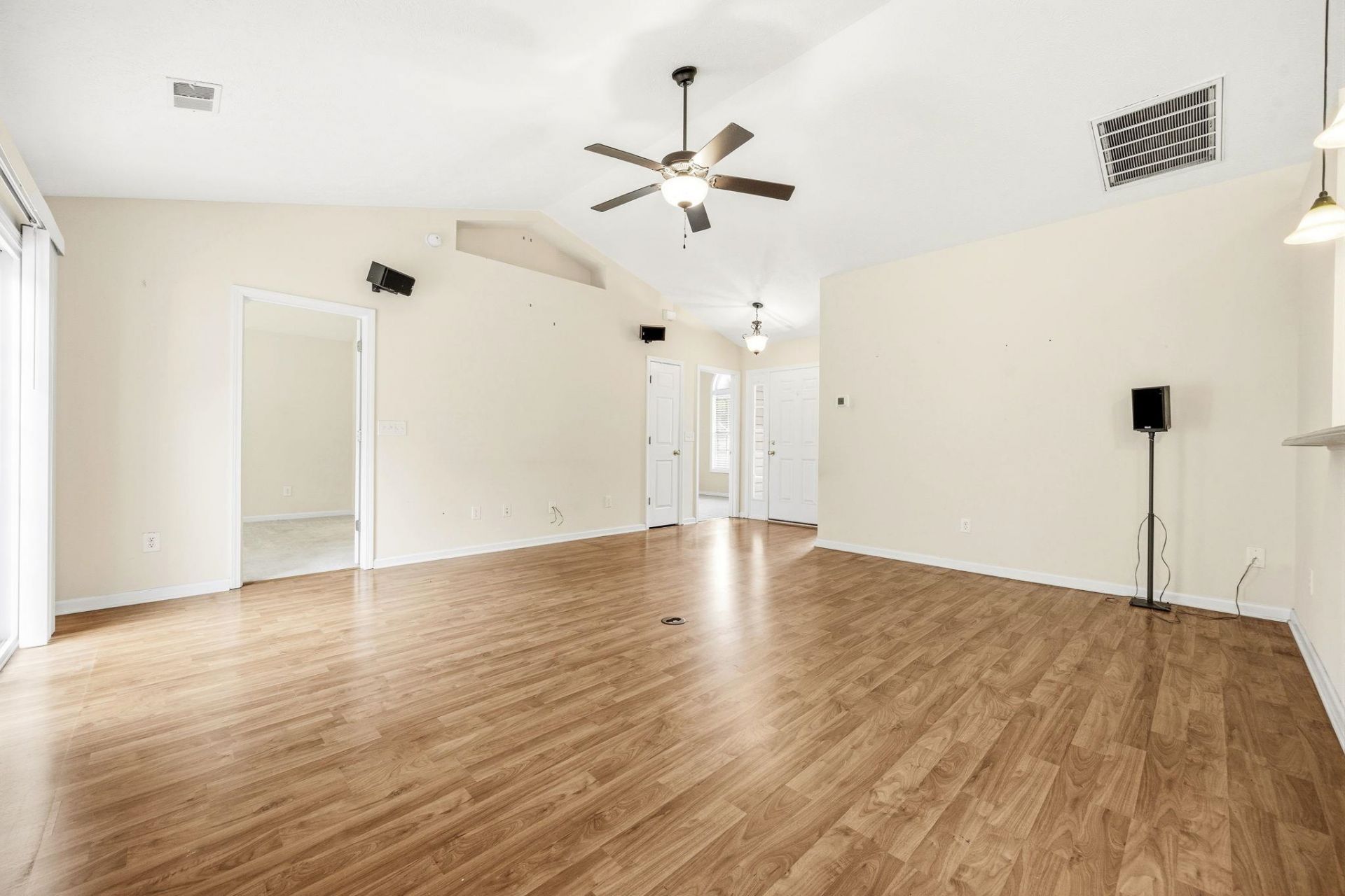 3146 Shorecrest Bay Dr.  Photo 8