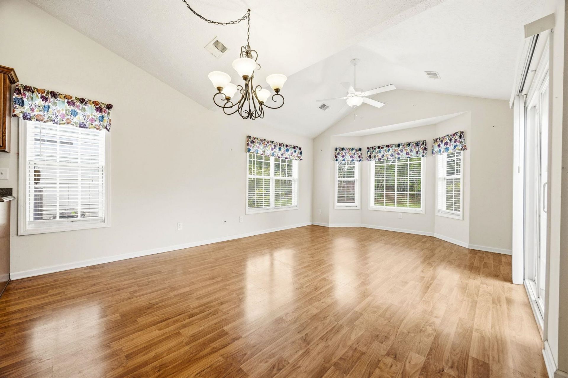 3146 Shorecrest Bay Dr.  Photo 9