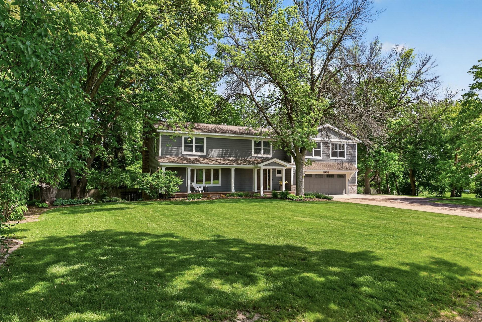 8955 Quinn Road , Chanhassen, MN 55317