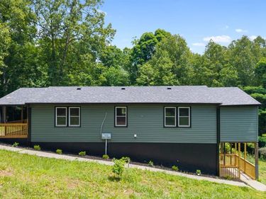 299 Ragland Road, Madison Heights, VA 24572