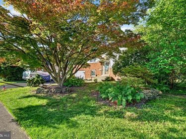 1404 HAMPTON LANE, WARMINSTER, PA 18974