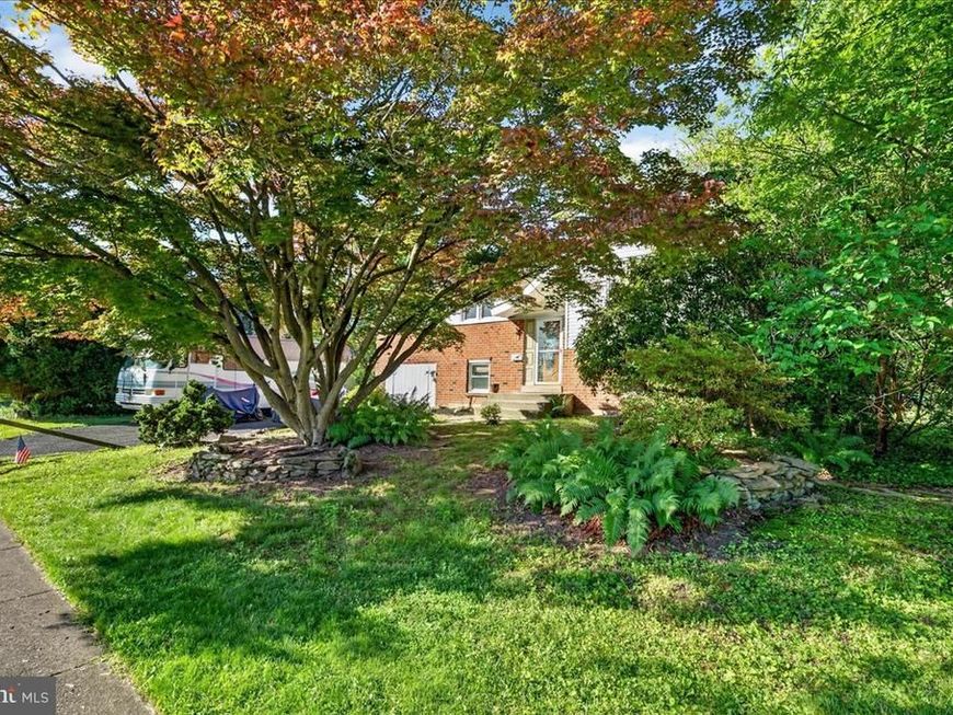1404 Hampton Lane , Warminster, PA 18974 Main Photo