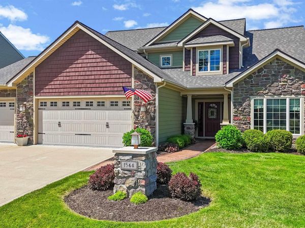 1544 VINTNERS Way, Fort Wayne, IN 46845