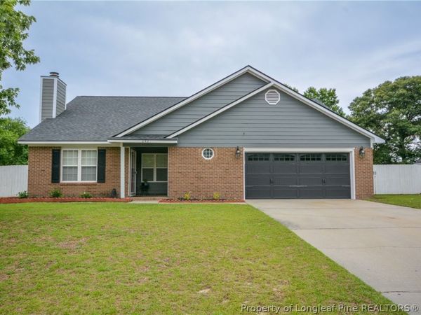 242 Heartwood Drive, Raeford, NC 28376