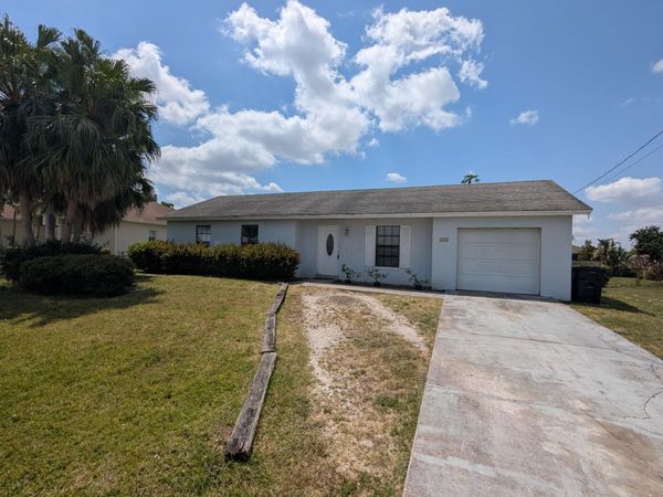 554 SW Lakehurst Drive, Port St. Lucie, FL 34983