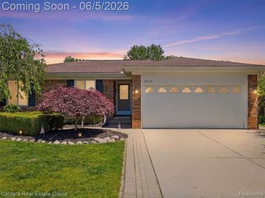 46270 Hollowoode Lane, Macomb Twp, MI 48044