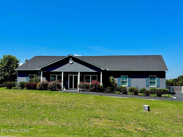 1971 Harbor Hills , Dandridge, TN 37725