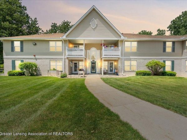 4452 Cricket Ridge Drive, Holt, MI 48842