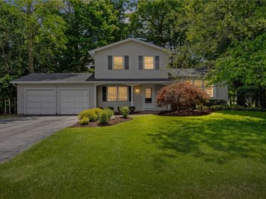 6149 Barkwood Court , Farmington, NY 14425