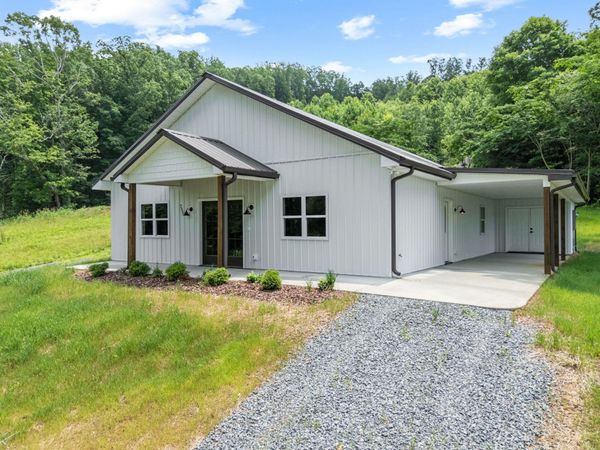 735 Lead Mine Valley Road, Cleveland, TN 37311