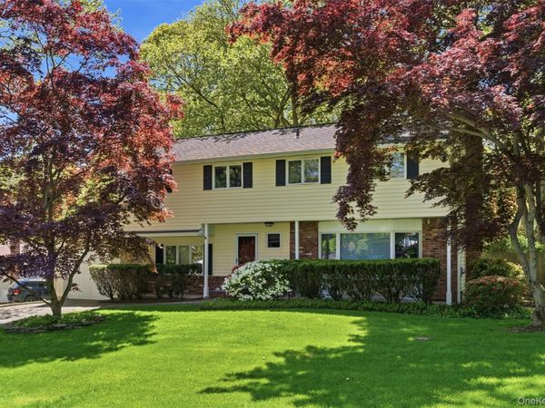 2 Bartel Place , South Huntington, NY 11746