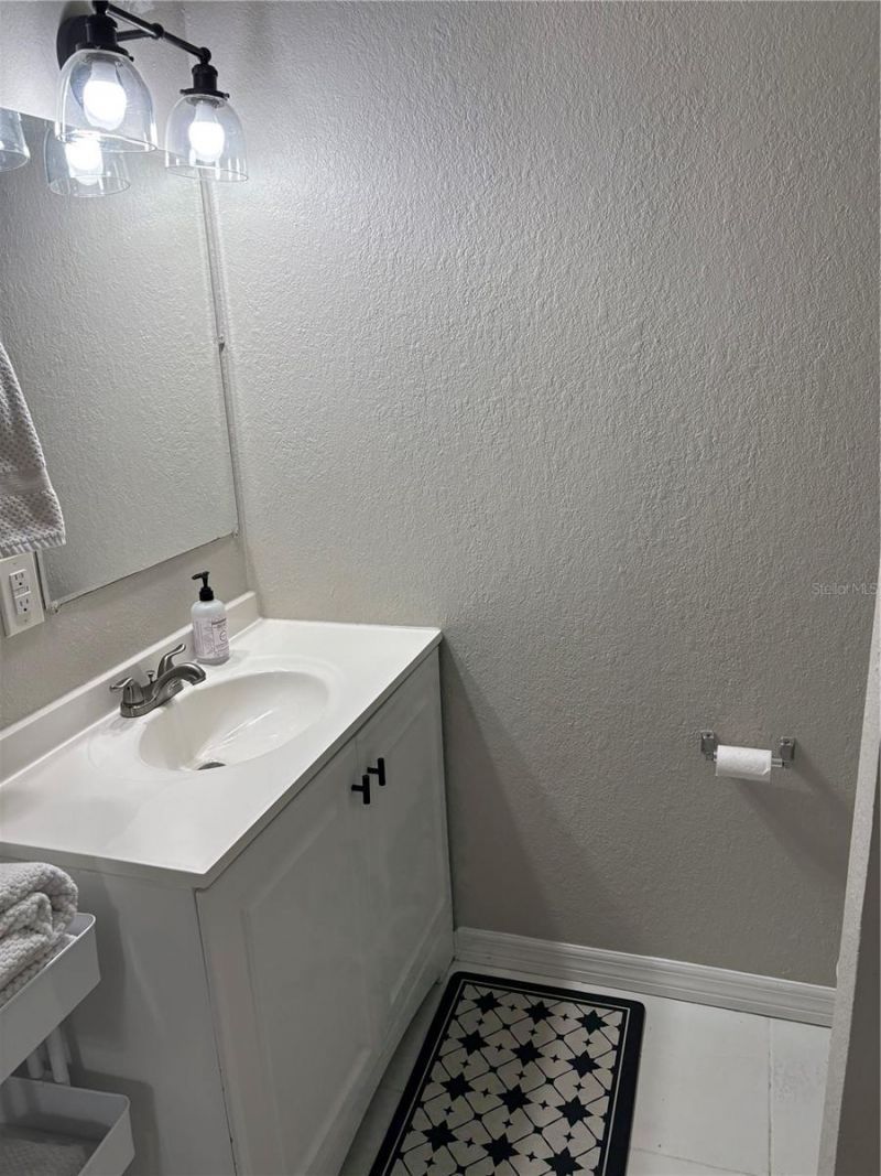 6014 Cedar Street Ne, Saint Petersburg, FL 33703 Photo