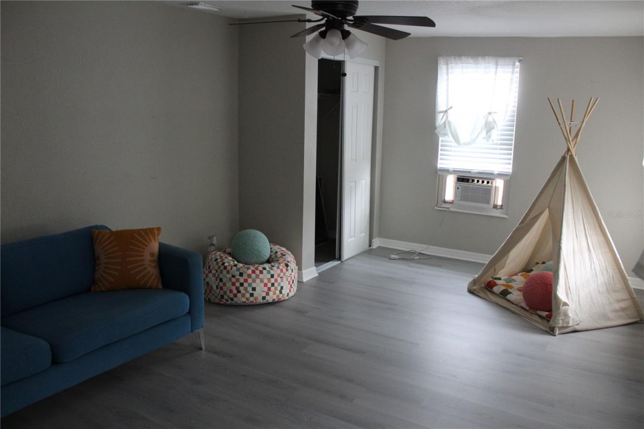 6014 Cedar Street Ne, Saint Petersburg, FL 33703 Photo