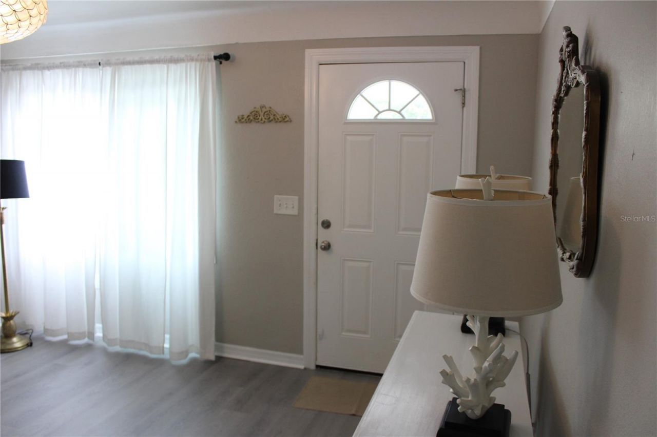 6014 Cedar Street Ne, Saint Petersburg, FL 33703 Photo