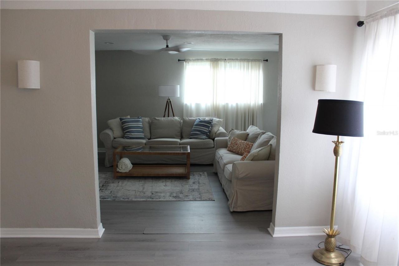 6014 Cedar Street Ne, Saint Petersburg, FL 33703 Photo