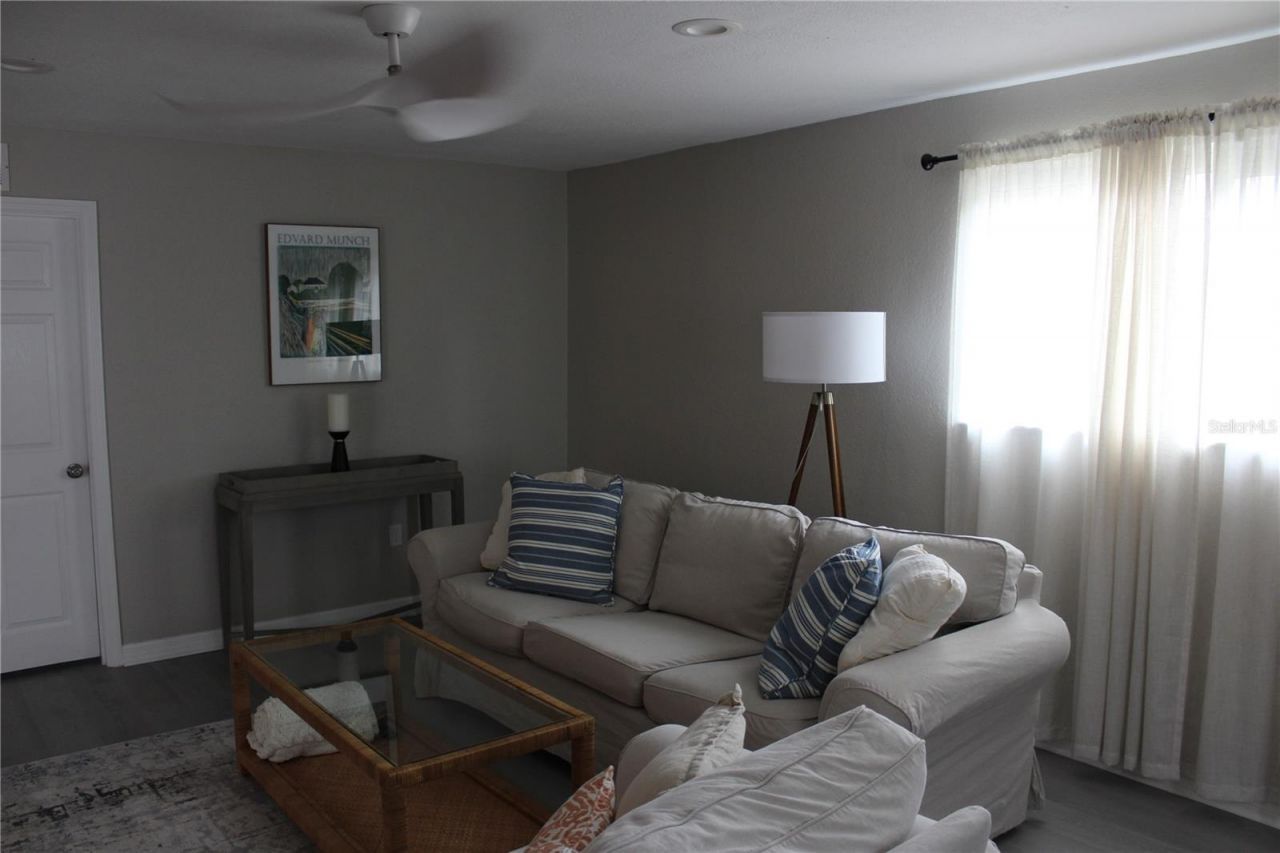 6014 Cedar Street Ne, Saint Petersburg, FL 33703 Photo