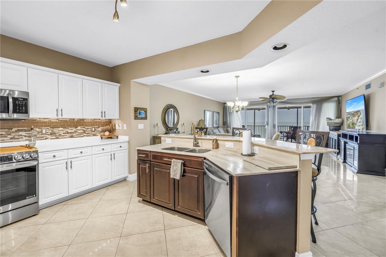 16750 Gulf Boulevard, Unit 313, North Redington Beach, FL 33708 Photo