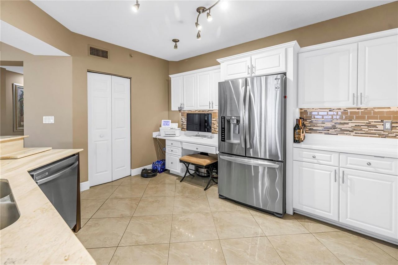 16750 Gulf Boulevard, Unit 313, North Redington Beach, FL 33708 Photo
