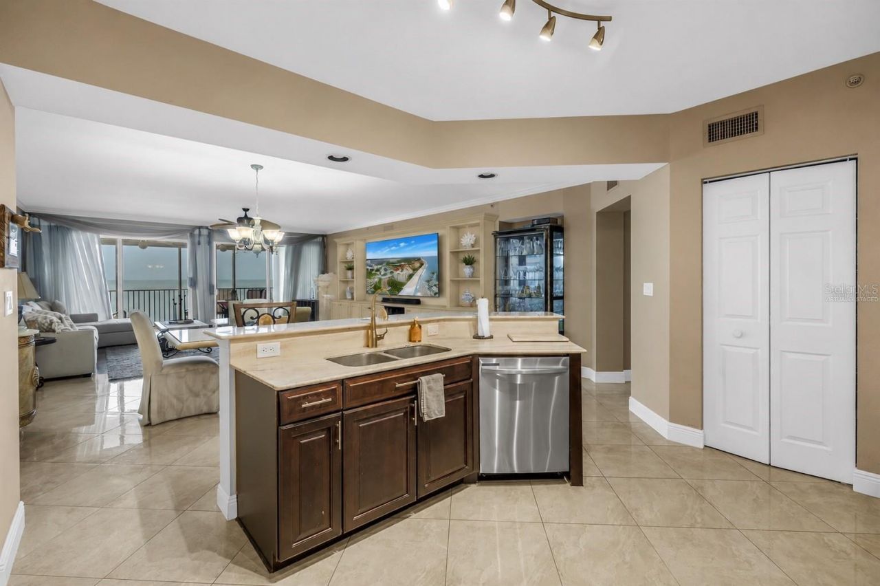 16750 Gulf Boulevard, Unit 313, North Redington Beach, FL 33708 Photo