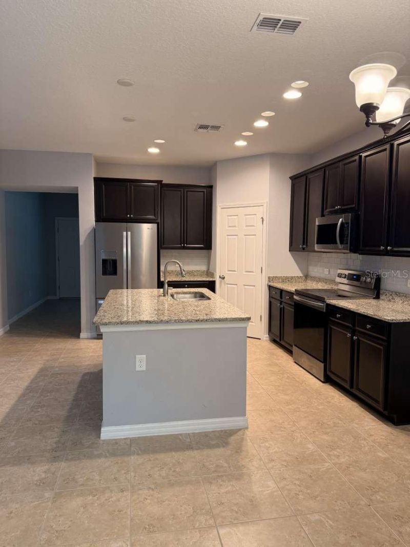 745 Marsh Reed Drive , Winter Garden, FL 34787 Photo
