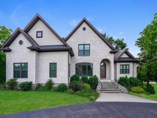 521 Autumnstone Ln , Bowling Green, KY 42103