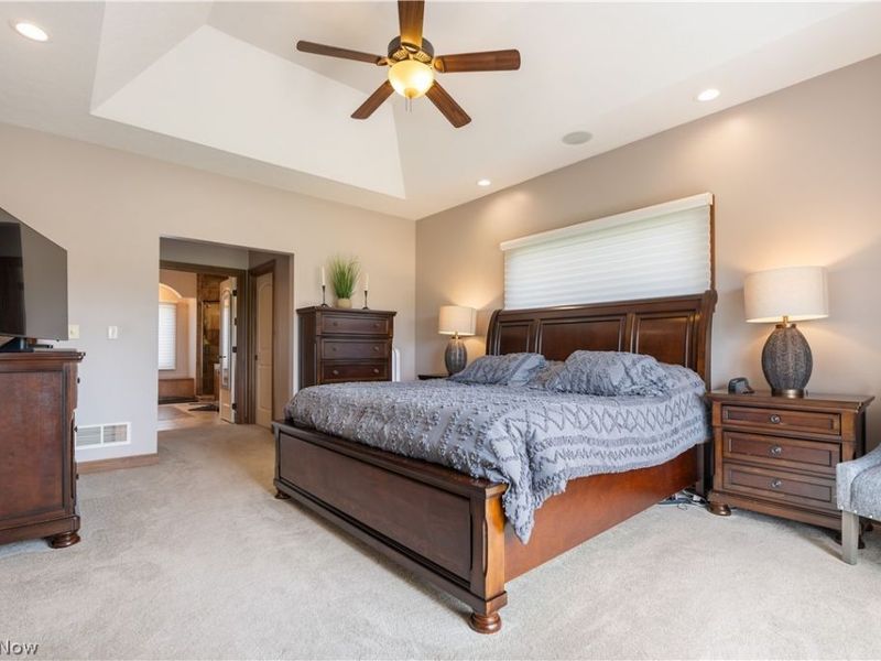 5850 Quarry Lake Drive SE, East Canton, OH 44730 Photo 17