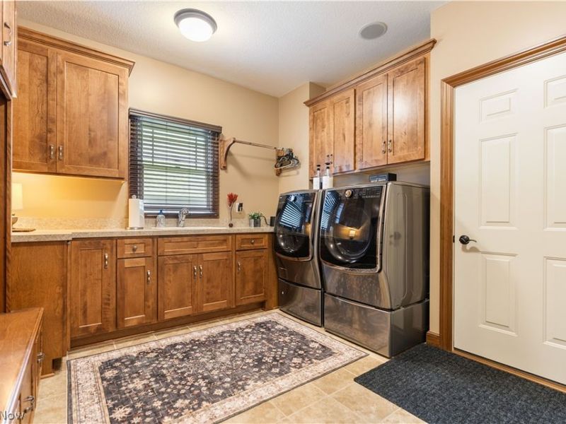 5850 Quarry Lake Drive SE, East Canton, OH 44730 Photo 21