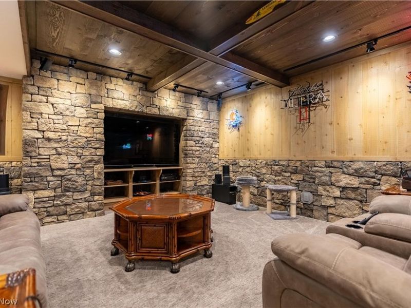 5850 Quarry Lake Drive SE, East Canton, OH 44730 Photo 31
