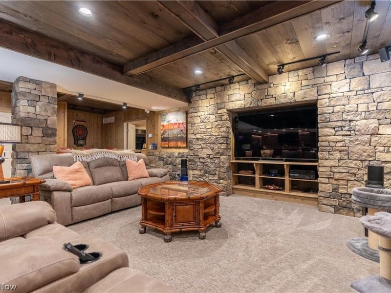5850 Quarry Lake Drive SE, East Canton, OH 44730 Photo 32