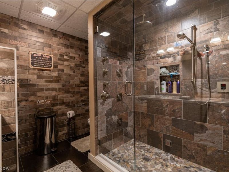 5850 Quarry Lake Drive SE, East Canton, OH 44730 Photo 36