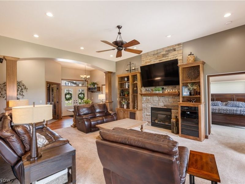 5850 Quarry Lake Drive SE, East Canton, OH 44730 Photo 7