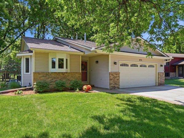 876 Curry Trail, Eagan, MN 55123